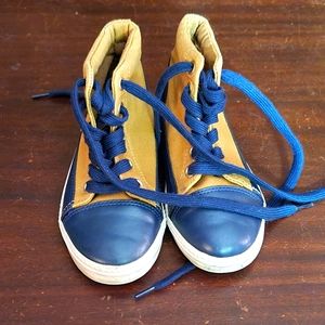 ♻️ 5/$50 Boys Boots